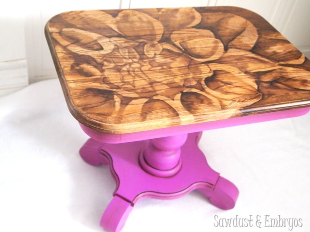 End table transformation using the 'Stained Artwork' technique and Radiant Orchid for the base {Sawdust and Embryos}