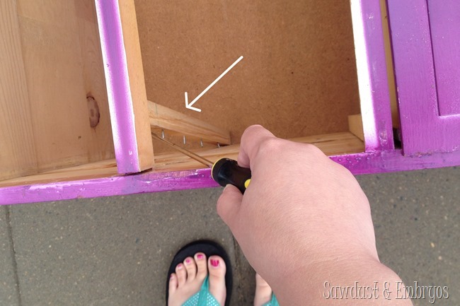 Turning a little dresser into a hidden litter box! {Sawdust and Embryos}