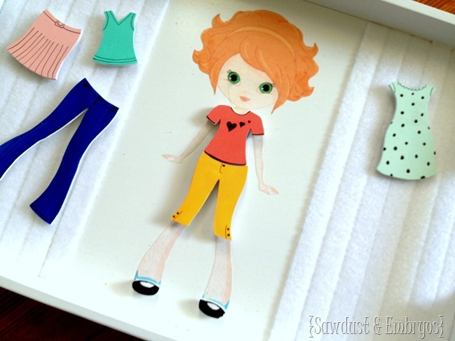 Paper Doll Tray Tutorial with little wooden clothing items... completely customizable! {Sawdust and Embryos}