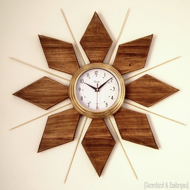 DIY Mid-Century Clock tutorial {Sawdust and Embryos}