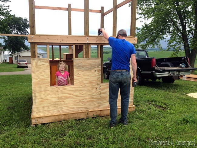 Building a playhouse - fort from scratch! {Sawdust and Embryos}