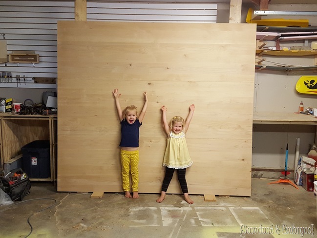 SunflowerHugs: I finally stain the top of something!  Green wood stain,  Staining wood, Refinishing furniture